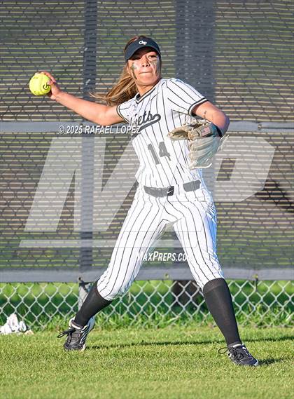 Thumbnail 1 in Waltrip @ Galena Park photogallery.