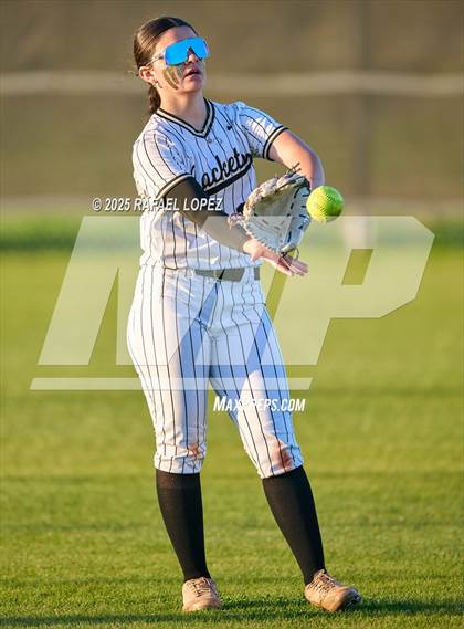 Thumbnail 3 in Waltrip @ Galena Park photogallery.