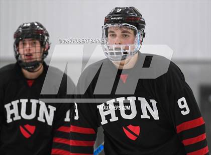 Thumbnail 2 in Wyoming Seminary College Prep @ Hun photogallery.