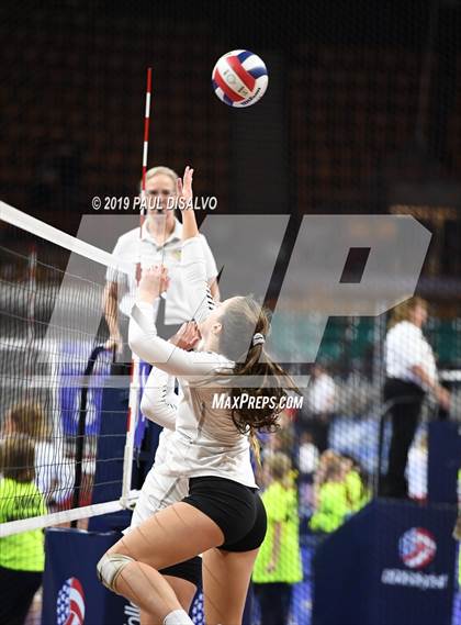 Thumbnail 1 in Coronado vs. D'Evelyn (CHSAA 4A Round 1) photogallery.