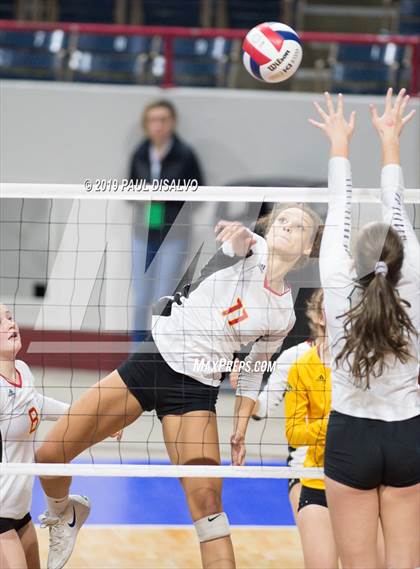 Thumbnail 3 in Coronado vs. D'Evelyn (CHSAA 4A Round 1) photogallery.