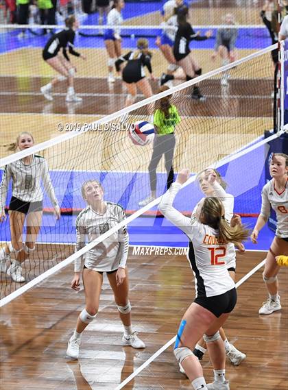 Thumbnail 2 in Coronado vs. D'Evelyn (CHSAA 4A Round 1) photogallery.