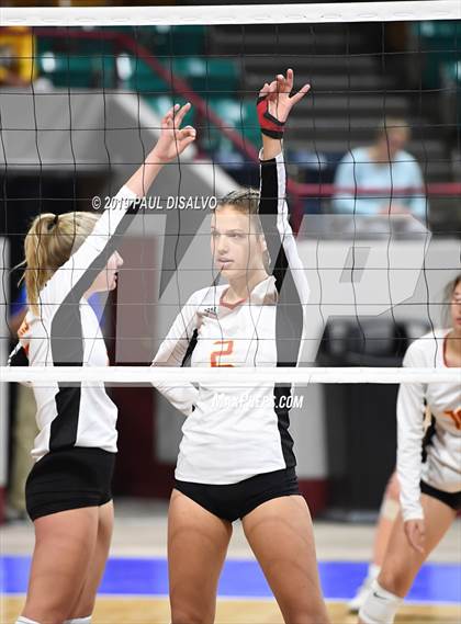 Thumbnail 3 in Coronado vs. D'Evelyn (CHSAA 4A Round 1) photogallery.
