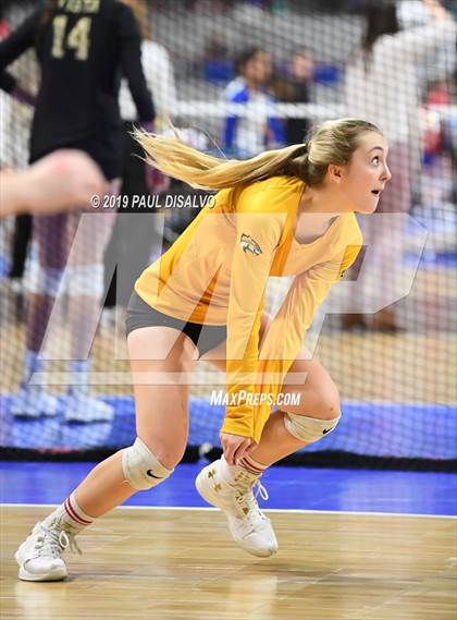 Thumbnail 1 in Coronado vs. D'Evelyn (CHSAA 4A Round 1) photogallery.