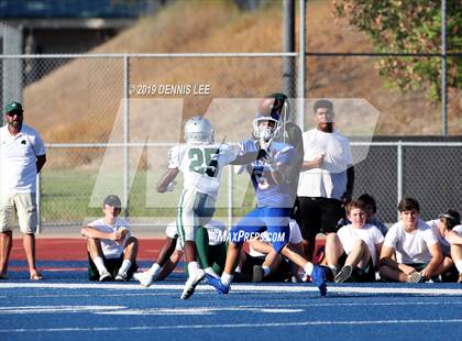 Thumbnail 3 in De La Salle @ Folsom photogallery.