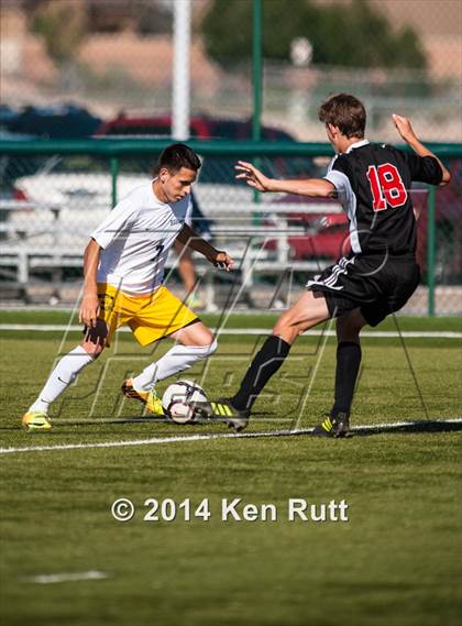 Thumbnail 1 in Highland vs. Albuquerque Academy photogallery.
