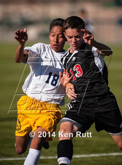 Thumbnail 2 in Highland vs. Albuquerque Academy photogallery.