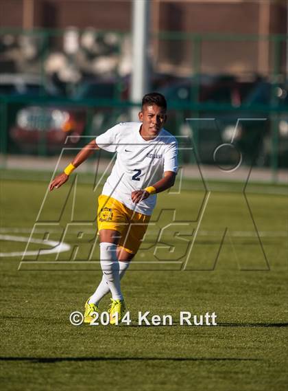 Thumbnail 3 in Highland vs. Albuquerque Academy photogallery.