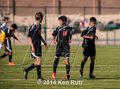 Thumbnail 3 in Highland vs. Albuquerque Academy photogallery.