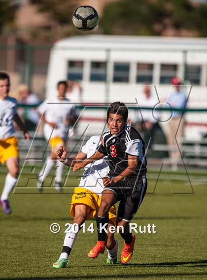 Thumbnail 3 in Highland vs. Albuquerque Academy photogallery.