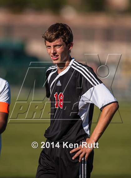 Thumbnail 2 in Highland vs. Albuquerque Academy photogallery.