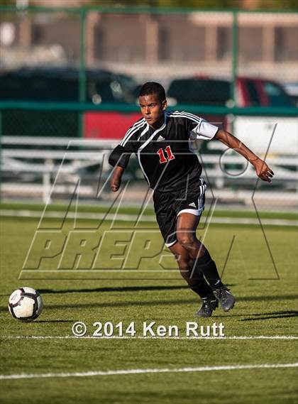 Thumbnail 2 in Highland vs. Albuquerque Academy photogallery.