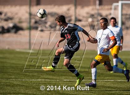Thumbnail 2 in Highland vs. Albuquerque Academy photogallery.