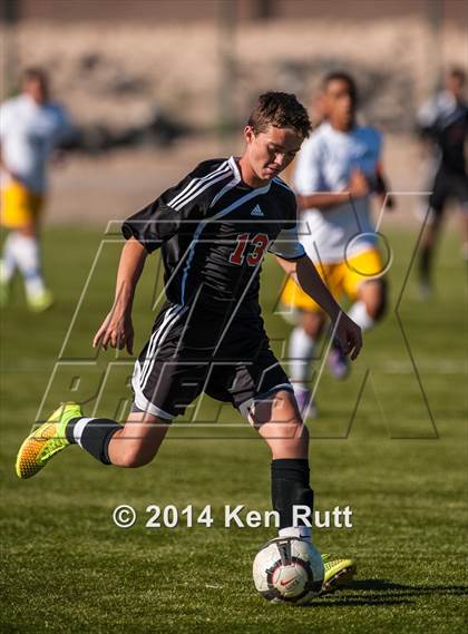 Thumbnail 2 in Highland vs. Albuquerque Academy photogallery.