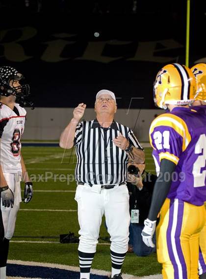 Thumbnail 1 in St. John's vs. Kinkaid photogallery.