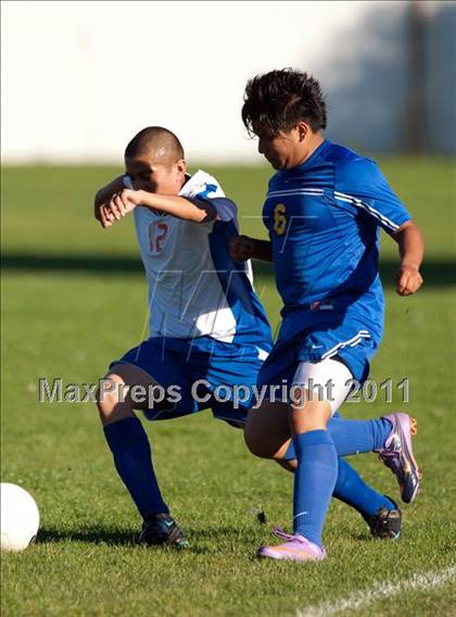 Thumbnail 2 in Jefferson vs. Benson Tech photogallery.