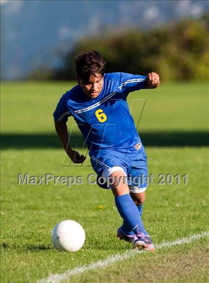 Thumbnail 3 in Jefferson vs. Benson Tech photogallery.