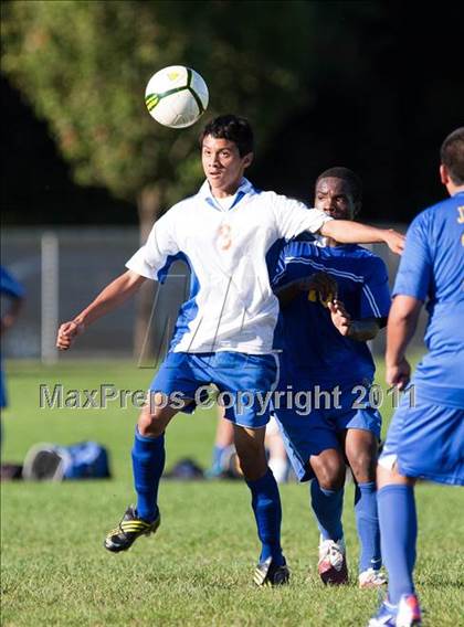 Thumbnail 3 in Jefferson vs. Benson Tech photogallery.