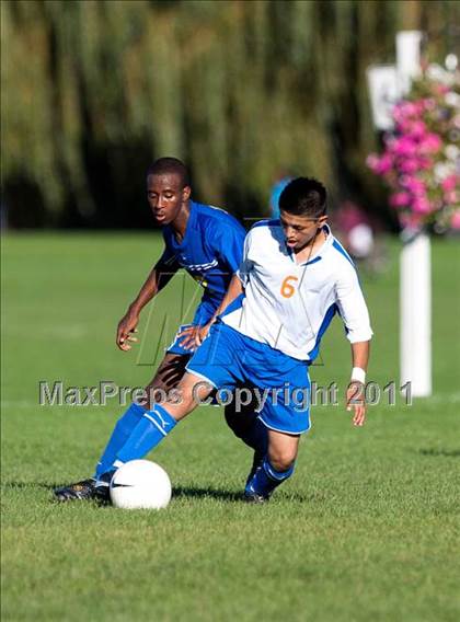 Thumbnail 2 in Jefferson vs. Benson Tech photogallery.
