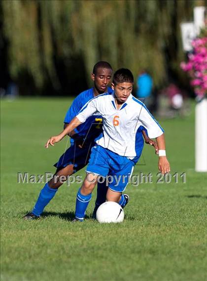 Thumbnail 1 in Jefferson vs. Benson Tech photogallery.