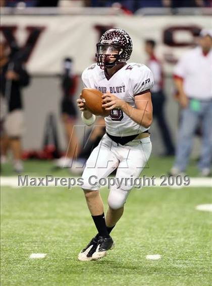 Thumbnail 3 in Flour Bluff vs. Lake Travis (Texas 4A Region 4 Playoffs) photogallery.