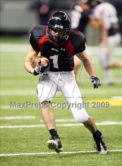 Thumbnail 1 in Flour Bluff vs. Lake Travis (Texas 4A Region 4 Playoffs) photogallery.