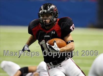 Thumbnail 2 in Flour Bluff vs. Lake Travis (Texas 4A Region 4 Playoffs) photogallery.