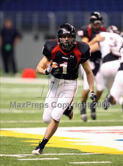 Thumbnail 3 in Flour Bluff vs. Lake Travis (Texas 4A Region 4 Playoffs) photogallery.