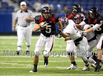 Thumbnail 3 in Flour Bluff vs. Lake Travis (Texas 4A Region 4 Playoffs) photogallery.
