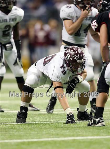 Thumbnail 2 in Flour Bluff vs. Lake Travis (Texas 4A Region 4 Playoffs) photogallery.