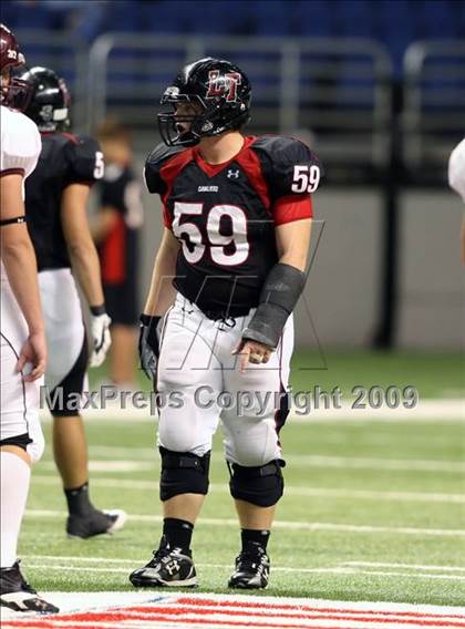 Thumbnail 1 in Flour Bluff vs. Lake Travis (Texas 4A Region 4 Playoffs) photogallery.