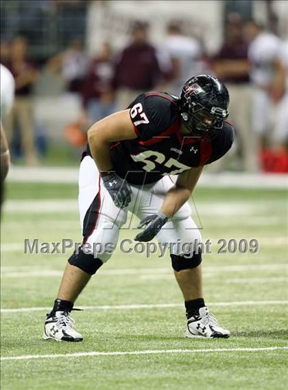 Thumbnail 3 in Flour Bluff vs. Lake Travis (Texas 4A Region 4 Playoffs) photogallery.