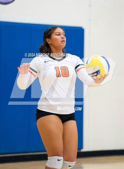 Thumbnail 2 in Coalinga vs California City (CIF CS Division 5 Final)  photogallery.