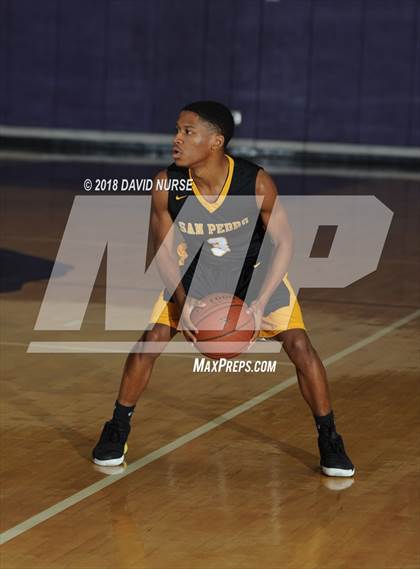 Thumbnail 1 in Eastside vs. San Pedro photogallery.