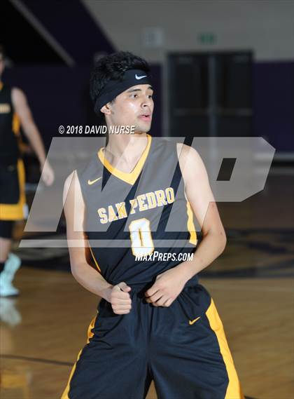 Thumbnail 2 in Eastside vs. San Pedro photogallery.