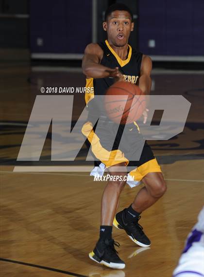 Thumbnail 1 in Eastside vs. San Pedro photogallery.