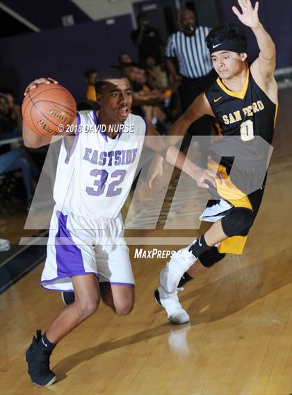 Thumbnail 2 in Eastside vs. San Pedro photogallery.