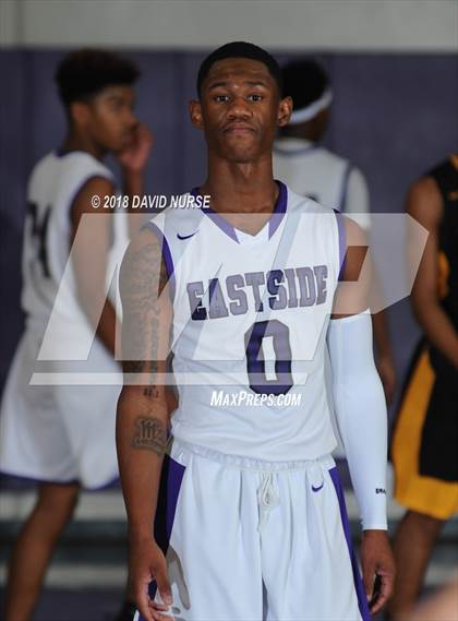Thumbnail 3 in Eastside vs. San Pedro photogallery.