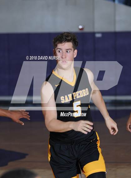 Thumbnail 1 in Eastside vs. San Pedro photogallery.