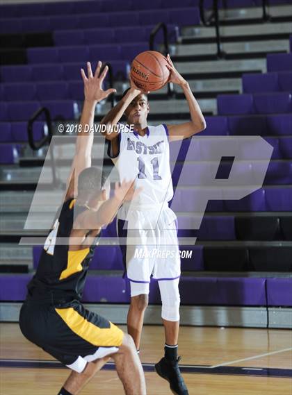 Thumbnail 1 in Eastside vs. San Pedro photogallery.