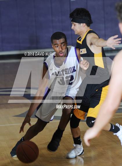 Thumbnail 3 in Eastside vs. San Pedro photogallery.