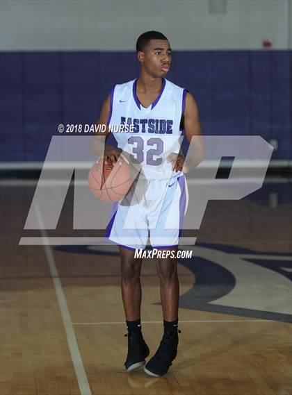 Thumbnail 3 in Eastside vs. San Pedro photogallery.