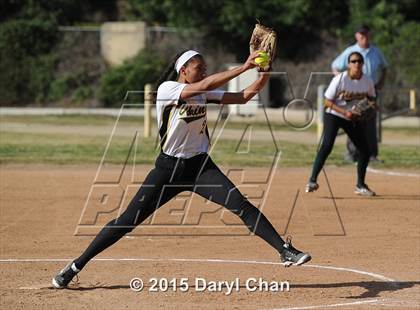 Thumbnail 2 in La Canada @ Blair photogallery.