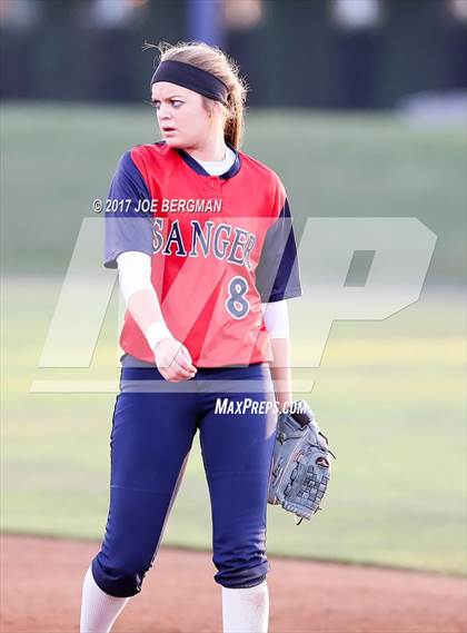 Thumbnail 3 in Sanger vs. Monache (CIF CS D2 Final) photogallery.