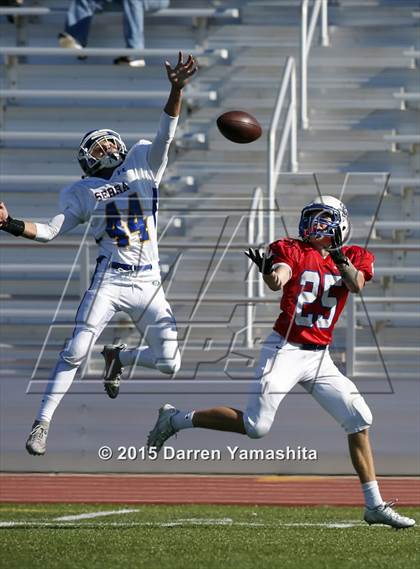 Thumbnail 2 in JV: Serra @ St. Ignatius photogallery.