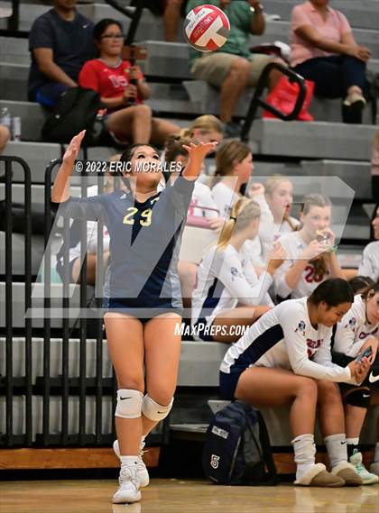 Thumbnail 2 in San Marcos vs Mater Dei Catholic (Sweetwater JV Tournament) photogallery.