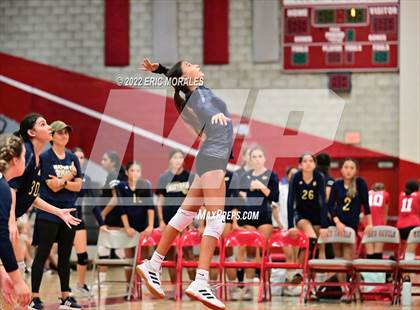 Thumbnail 2 in San Marcos vs Mater Dei Catholic (Sweetwater JV Tournament) photogallery.