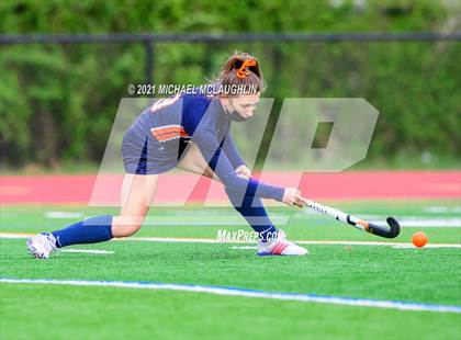 Thumbnail 3 in Manhasset vs Locust Valley (Section VIII Class B Final) photogallery.