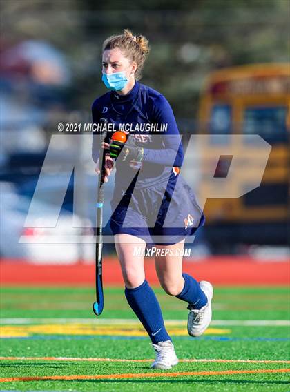 Thumbnail 3 in Manhasset vs Locust Valley (Section VIII Class B Final) photogallery.