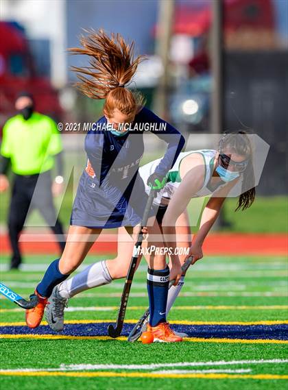 Thumbnail 3 in Manhasset vs Locust Valley (Section VIII Class B Final) photogallery.